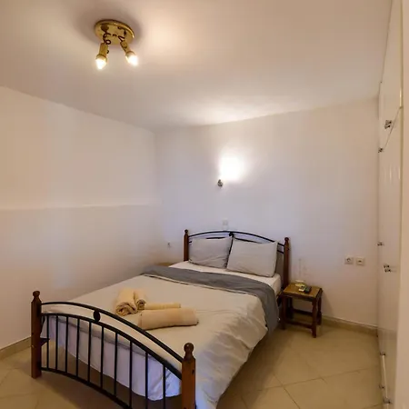 Stone Apartment Perivolakia (Messenia)